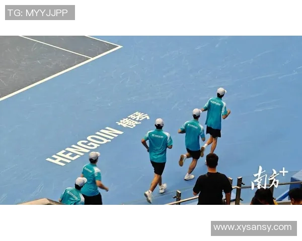 网球赛事精彩纷呈，全球高手汇聚一堂争夺荣耀与奖杯